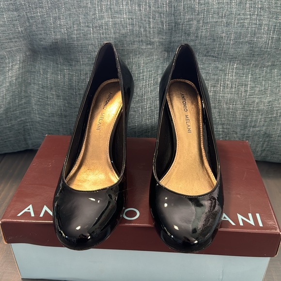 Antonio Melani Black Pat heels - Picture 2 of 3